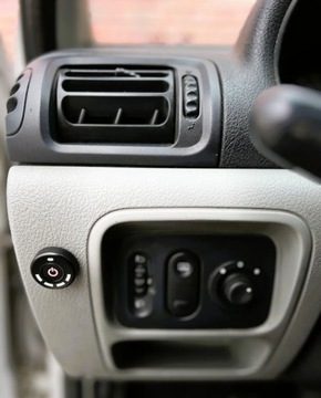 Renault Thalia I 1.4 75KM 2005 Renault Thalia LPG Salon PL Klima Gwarancja w cenie Warszawa VDKA 1.4, zdjęcie 26