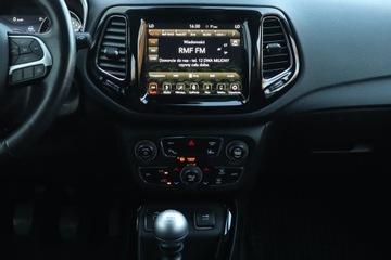 Jeep Compass II SUV 1.4 MultiAir 140KM 2019 Jeep Compass 1.4 MultiAir, Salon Polska, zdjęcie 11