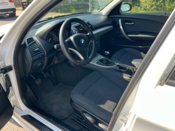 BMW Seria 1 E81/E87 Hatchback 5d E87 2.0 118d 143KM 2008 BMW Seria 1 KLIMATYZACJA PARKTRONIC EL.SZYBY EL.LUSTERKA KOMPUTER GWARANCJA, zdjęcie 5