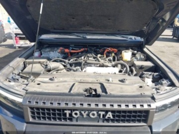 Toyota Land Cruiser VIII 2025 Toyota Land Cruiser 2025 TOYOTA LAND CRUISER 2.4 Hybryda 465KM, zdjęcie 10