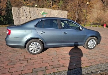 Volkswagen Jetta V 2.0 TDI-CR 140KM 2008 Volkswagen Jetta Zadbany 2.0 Diesel 140KM, zdjęcie 5
