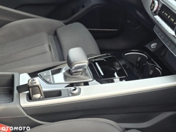 Audi A4 B9 2024 Audi A4 Avant Audi A4 Avant 40 TFSI mHEV Quattro S Line S tronic 2.0 204KM, zdjęcie 34