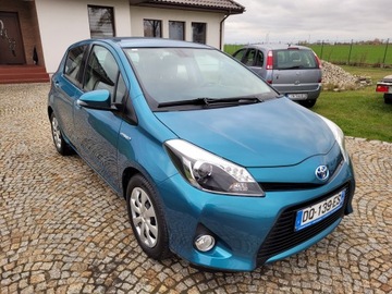 Toyota Yaris III Hatchback 5d Hybrid 100KM 2013 TOYOTA YARIS III HYBRID 1.5VVT-I AUTOMAT !!! WARTO !!!, zdjęcie 17
