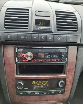  SsangYongKGM Rexton SsangYongKGM Rexton 3.2 Benzyna 220KM, zdjęcie 6