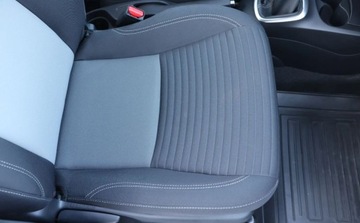 Toyota Yaris III Hatchback 5d Facelifting 2017 1.5 Dual VVT-iE 111KM 2017 Toyota Yaris Tempomat , Bluetooth , Czujniki cofania, Wielof. kierownica., zdjęcie 12