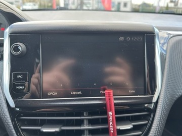 Peugeot 2008 I SUV Facelifting 1.2 PureTech 110KM 2018 Peugeot 2008 GT-Line * 1.2 Pure Tech * 110KM * 201, zdjęcie 24