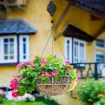 4 крючка для подвешивания растений. Выдвижная корзина.