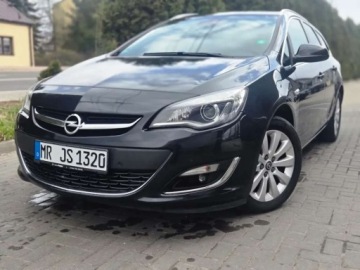 Opel Astra J Sports Tourer Facelifting 1.7 CDTI ECOTEC 130KM 2014 Opel Astra 1.7CDTI Led Klima PdC Import Raty Oplaty 1.7 Diesel 130KM