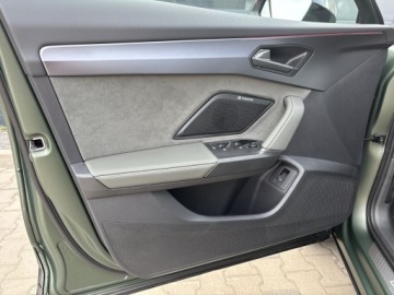Cupra Formentor Crossover 1.5 TSI 150KM 2026 Cupra Formentor 1.5 eTSI 150 KM 7-biegowa automaty, zdjęcie 9
