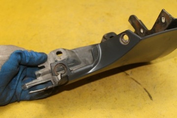 НАКЛАДКА РАМКИ ЛЕВАЯ ЗАДНЯЯ A4 B6 8E0853579