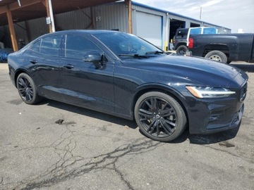 Volvo S60 III 2023 Volvo S60 Plus 2023 2.0 Benzyna 247KM, zdjęcie 4