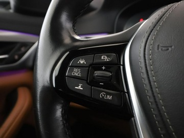 BMW Seria 5 G30-G31 Limuzyna 530e iPerformance 252KM 2017 BMW 530 Luxury Line PHEV panorama skóra kamera, zdjęcie 32