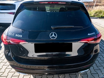 Mercedes GLC C254/X254 Coupe 2.0 300 258KM 2025 MERCEDES-BENZ GLC 300 4-Matic AMG Line 2.0 (258KM) 2025, zdjęcie 4