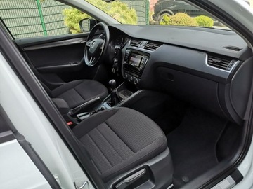Skoda Octavia III Scout 2.0 TDI 150KM 2016 Škoda Octavia Skoda Octavia 2,0 TDI 150KM Klimatr, zdjęcie 20