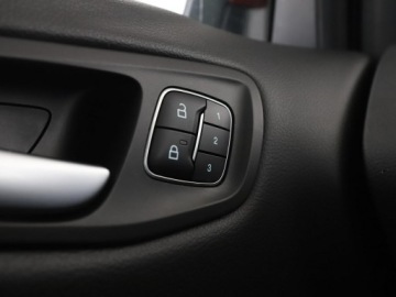 Ford Kuga II SUV Facelifting 2.0 Ecoboost 242KM 2018 Ford Kuga 2.0EcoBoost Automat ST-Line Navi, zdjęcie 34