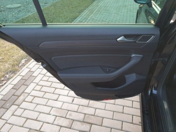Volkswagen Passat B8 Limousine 2.0 TDI 150KM 2015 Volkswagen Passat 2.0tdi 150KM R LINE Ledy Navi, zdjęcie 17