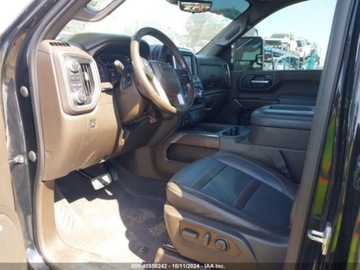  GMC Sierra 2021r., 2500HD, od ubezpieczalni 6.6 Diesel 445KM, zdjęcie 7