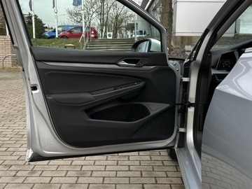 Volkswagen Golf VIII Variant 1.5 eTSI 150KM 2022 Volkswagen Golf Style| Masaż + pamięć | Navi | Pod, zdjęcie 9