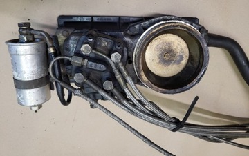 ТОПЛИВОРАСПРЕДЕЛИТЕЛЬ ДРОССЕЛЬНАЯ ИНЖЕКЦИЯ ВОЗДУХОЗАБОРНИК AUDI 049133353N OE