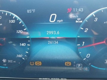 Mercedes GLB 2022 Mercedes-Benz GLB 2022 Mercedes-Benz GLB GLB 250 4MATIC SUV 2.0 Benzyna, zdjęcie 6