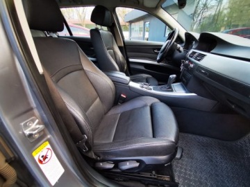 BMW Seria 3 E90-91-92-93 Touring E91 2.0 320d 177KM 2009 BMW 3 (E91) 320d xDrive 177 KM Bezwypadkowy, Automat, Nawigacja M-Pakiet, zdjęcie 8