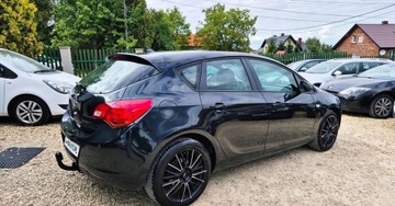 Opel Astra J Hatchback 5d 1.4 Turbo ECOTEC 120KM 2012 Opel Astra BENZYNA nawigacja 5 DRZWI PARKTRONIC okazja polecamy, zdjęcie 14
