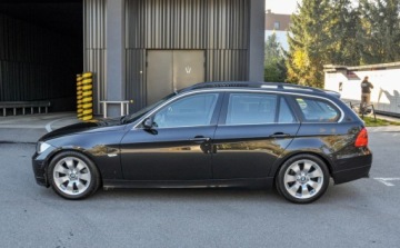 BMW Seria 3 E90-91-92-93 Coupe E92 325i 218KM 2006 BMW Seria 3 2,5 (218KM) Bezwypadkowy 2.5 Benzyna 218KM, zdjęcie 1