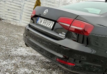 Volkswagen Jetta VI Sedan Facelifting 2.0 TDI 110KM 2016 Volkswagen Jetta Volkswagen Jetta 2.0 TDI DPF BMT Comfortline 2.0 Diesel, zdjęcie 26