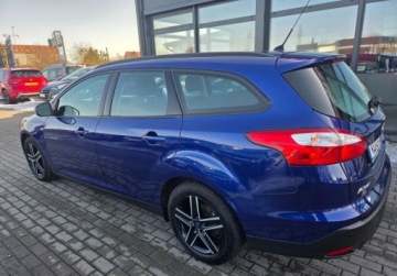 Ford Focus III Kombi Facelifting 1.0 EcoBoost 100KM 2014 Ford Focus 1.0Benz 100KM Grz.szybafotele Serwis Klima ParkasistOplaty Gwar, zdjęcie 38