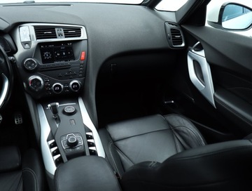 DS 5 Hatchback (Citroen) 2.0 HDi Hybrid4 200KM 2013 Citroen DS5 Hybrid4 Airdream, 197 KM, 4X4, zdjęcie 7