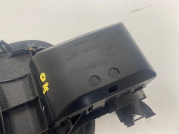 ЗАРЯДКА MUSTANG MACH-E LJ8B-10C706-AE