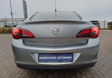 Opel Astra J Sedan 1.6 Twinport ECOTEC 115KM 2014 Opel Astra 257 1.6 Active 115 KM Salon Polska 1.6 Benzyna 115KM, zdjęcie 4