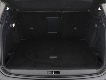 Peugeot 3008 II Crossover 1.2 PureTech 130KM 2018 Peugeot 3008 virtual cocpit navi półskóra, zdjęcie 19