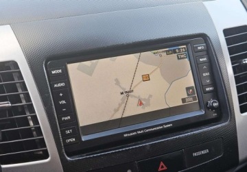 Mitsubishi Outlander II 2.0 MIVEC 147KM 2010 Mitsubishi Outlander Sliczny 2.0 Benzyna BOGATA WERSJA Oryginal ZADBANY 20, zdjęcie 16