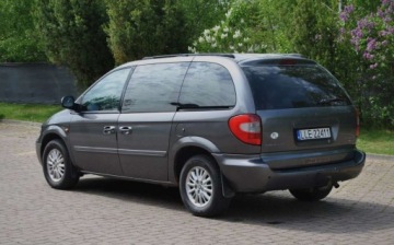 Chrysler Voyager V Grand Voyager 2.8 CRD 150KM 2005 Chrysler Voyager GWARANCJA, 2005r, 2.8 Diesel 150KM, Automat, ISOFIX, Nisk, zdjęcie 3