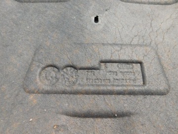 AUDI A4 B8 07-11R TLUMENÍ KAPOTY PODPOŘÍ SPONKY