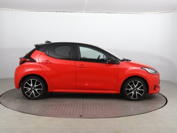 Toyota Yaris IV Hatchback 1.5 Dynamic Force 125KM 2021 Toyota Yaris 1.5 VVT-i, Salon Polska, Serwis ASO, zdjęcie 5
