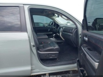 Toyota Tundra II 2021 Toyota Tundra 2021r., 4x4, 5.7L 5.7 Benzyna 381KM, zdjęcie 8