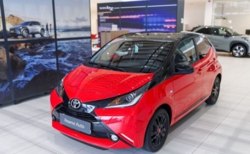 Toyota Aygo II Hatchback 5d 1.0 VVT-i 69KM 2017 Toyota Aygo 1.0 VVT-i X-cite EU6 Benzyna 69KM, zdjęcie 10