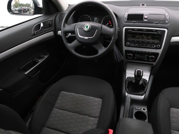 Skoda Octavia II Hatchback Facelifting 1.4 TSI 122KM 2012 Skoda Octavia 1.4 TSI, Salon Polska, Serwis ASO, zdjęcie 6