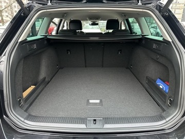 Volkswagen Passat B8 Variant Facelifting 2.0 TDI SCR 200KM 2022 Volkswagen Passat 2.0 TSI 200KM 4Motion FV 23%, zdjęcie 31