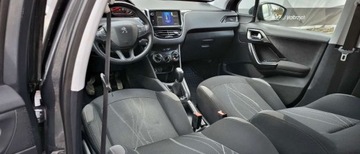 Peugeot 208 I Hatchback 3d 1.4 VTI 95KM 2014 Peugeot 208 1.4 95 KM bezwypadkowy Zarejestrowany Gwarancja GAZ 1.4 95KM, zdjęcie 15