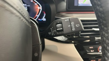 BMW Seria 5 G30-G31 Touring Facelifting 3.0 530d 286KM 2022 BMW 530 xDrive mHEV Luxury Line Kombi, zdjęcie 23