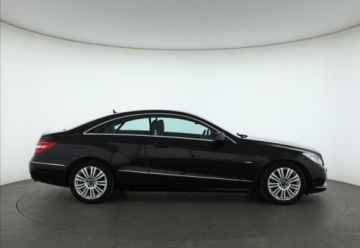 Mercedes Klasa E W212 Coupe 200 CGI BlueEFFICIENCY 184KM 2011 Mercedes E E 200, Serwis ASO, Automat, Skóra, zdjęcie 5