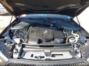 Mercedes GLC C254/X254 2025 Mercedes-Benz GLC 2025 MERCEDES-BENZ GLC 300 4MATIC COUPE 2.0 Benzyna 255KM, zdjęcie 17