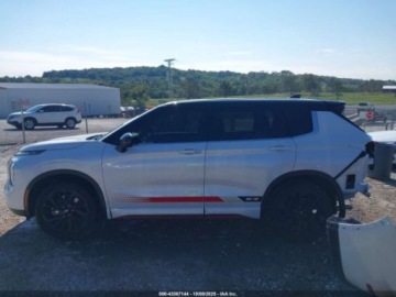 Mitsubishi Outlander III 2024 Mitsubishi Outlander SE S-AWC 2024 2.5l 2.5 Benzyna 181KM, zdjęcie 2