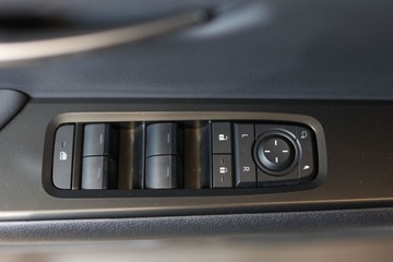 Lexus UX 2024 Lexus UX 300h F Sport Design AWD 2.0 Hybryda 152KM, zdjęcie 34