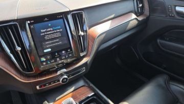 Volvo XC60 II 2024 Volvo XC 60 2024 Recharge Plug-In Hybrid T8 Ultimate Dark Theme 2.0 Benzyna, zdjęcie 8