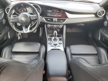 Alfa Romeo Giulia II Sedan Facelifting 2.0 Turbo 280KM 2023 Alfa Romeo Giulia Ti 2023 2.0l 2.0 Benzyna 280KM, zdjęcie 8