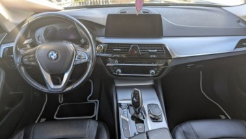 BMW Seria 5 G30-G31 Touring 520d 190KM 2018 BMW 520 190PS OPŁACONY Bezwypadkowy Automat, zdjęcie 19